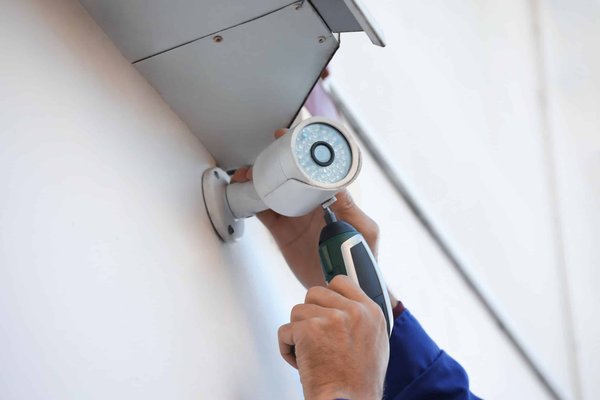 Choisir la meilleure caméra : les critères essentiels pour une installation de vidéosurveillance efficace